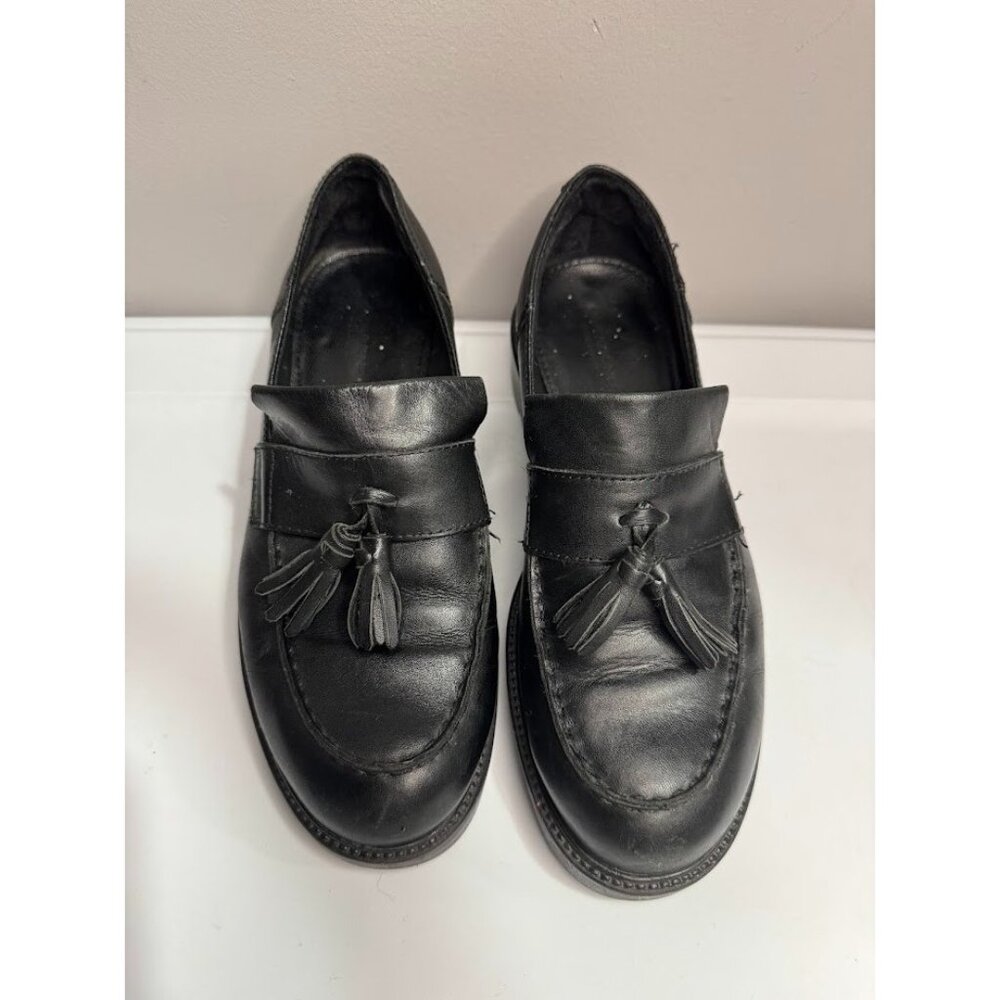 Vagabond Black Leather Loafers with Tassels